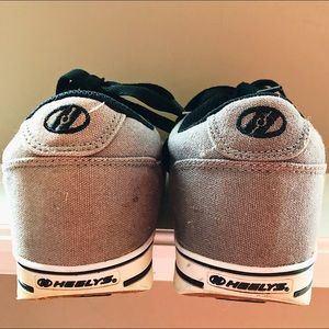 ADULT HEELYS